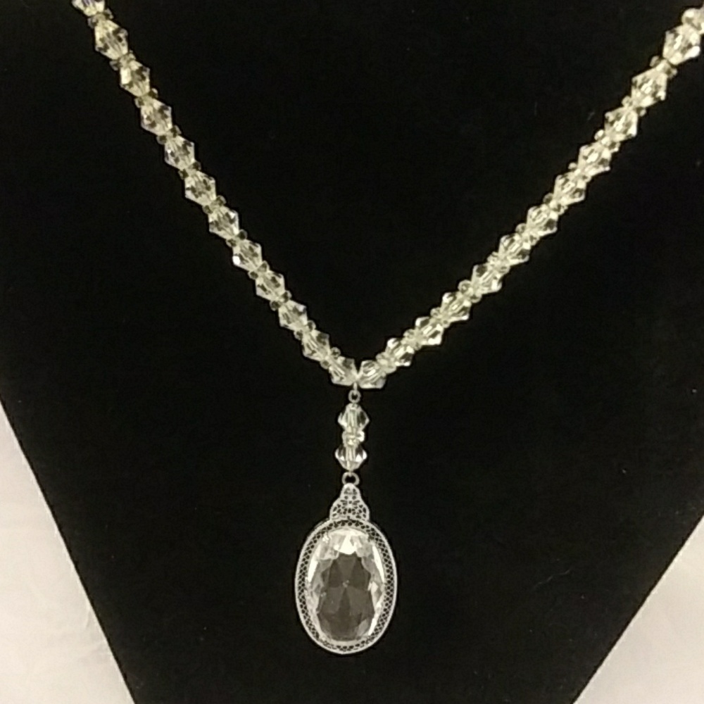 Filigree glass neckless